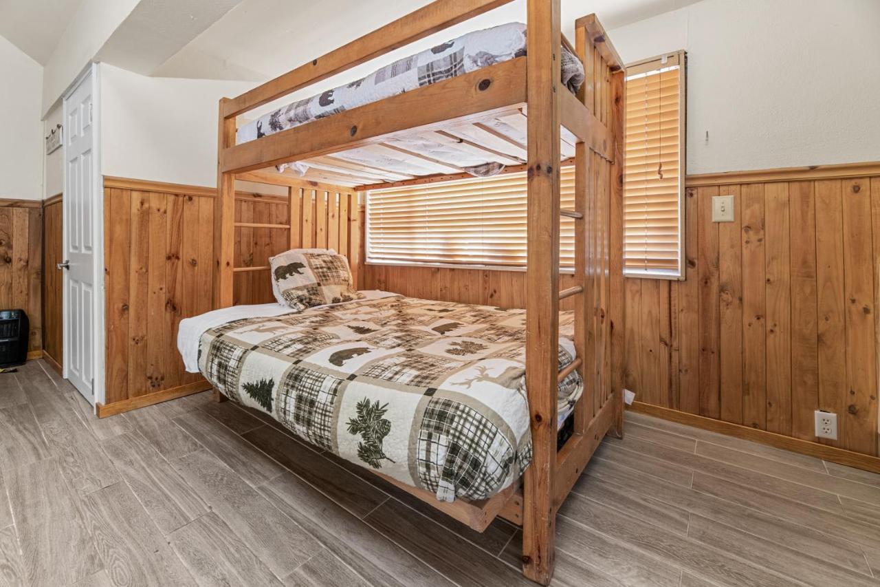 Big Bear Lake Front Lodge Exterior photo