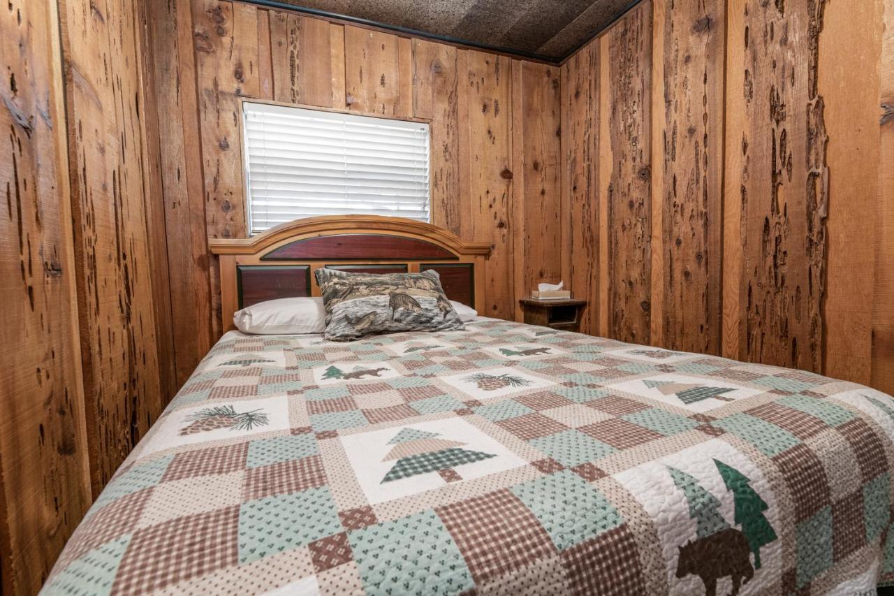 Big Bear Lake Front Lodge Exterior photo