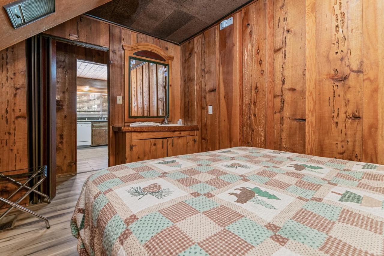 Big Bear Lake Front Lodge Exterior photo