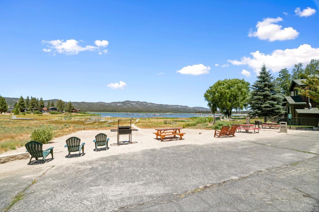 Big Bear Lake Front Lodge Exterior photo
